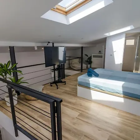 Luxury Lloret * يوريت دي مار